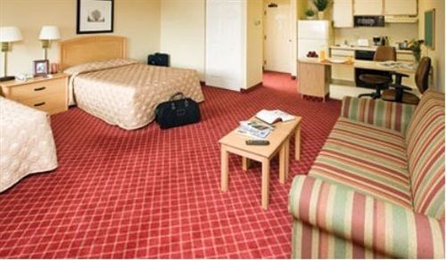 Extended America - - Airport Hotel