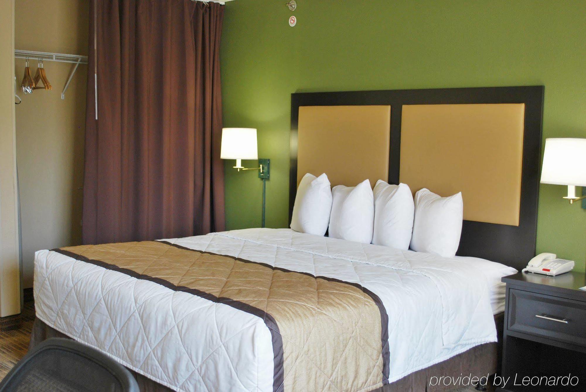 Extended America - - Airport Hotel 2*