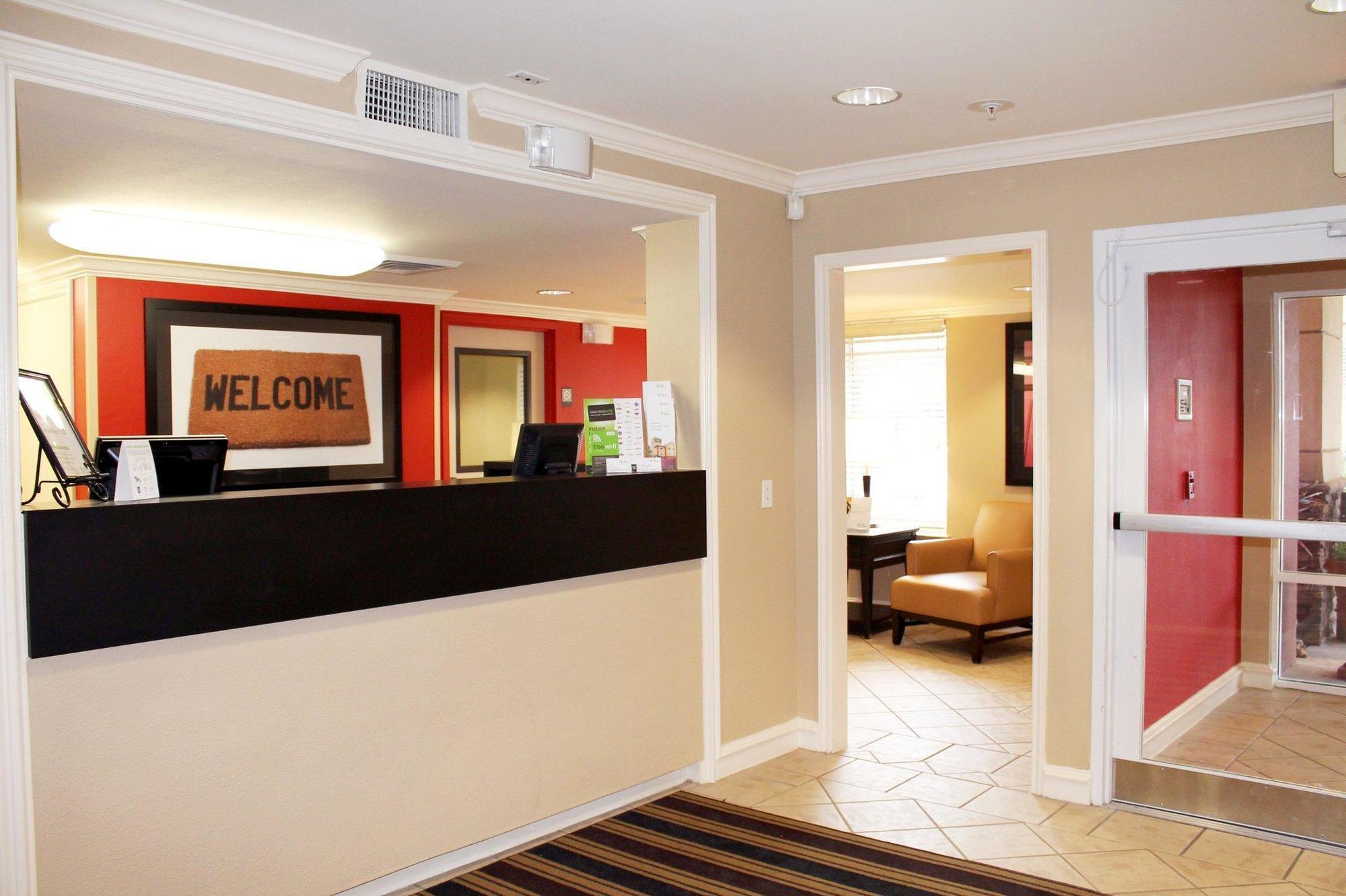Extended America - - Airport Hotel